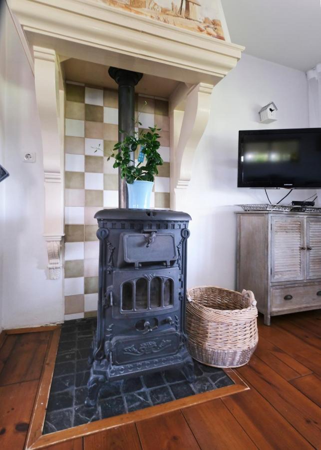 Idyllisch En Knus Huisje Met Prachtige Veranda. Oterleek Extérieur photo